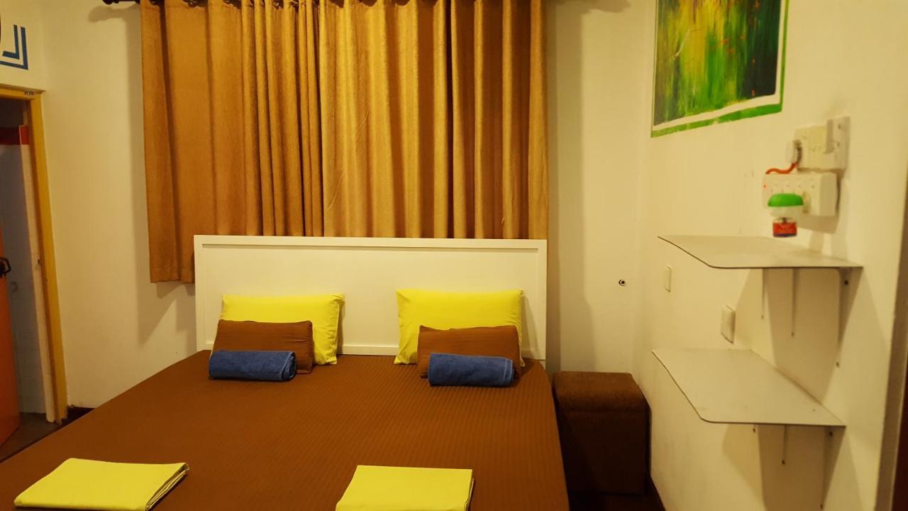 The Backpack Hub At Weligama Hostel ภายนอก รูปภาพ