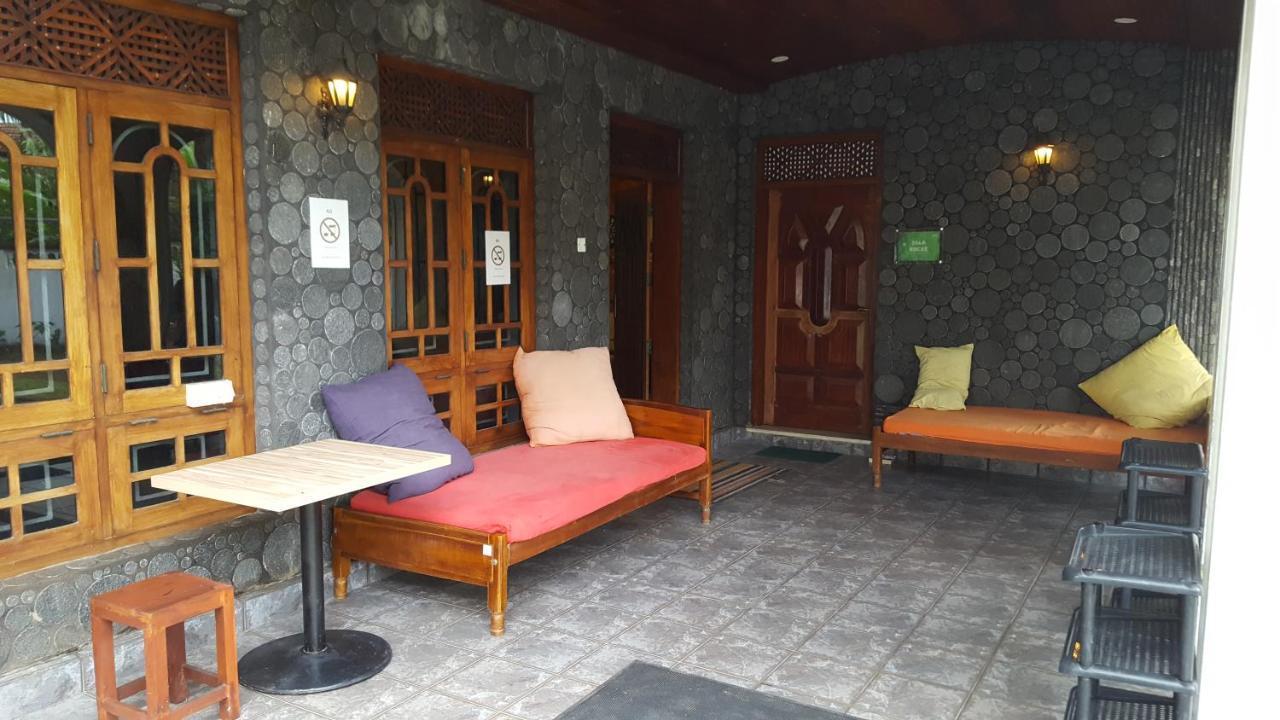 The Backpack Hub At Weligama Hostel ภายนอก รูปภาพ