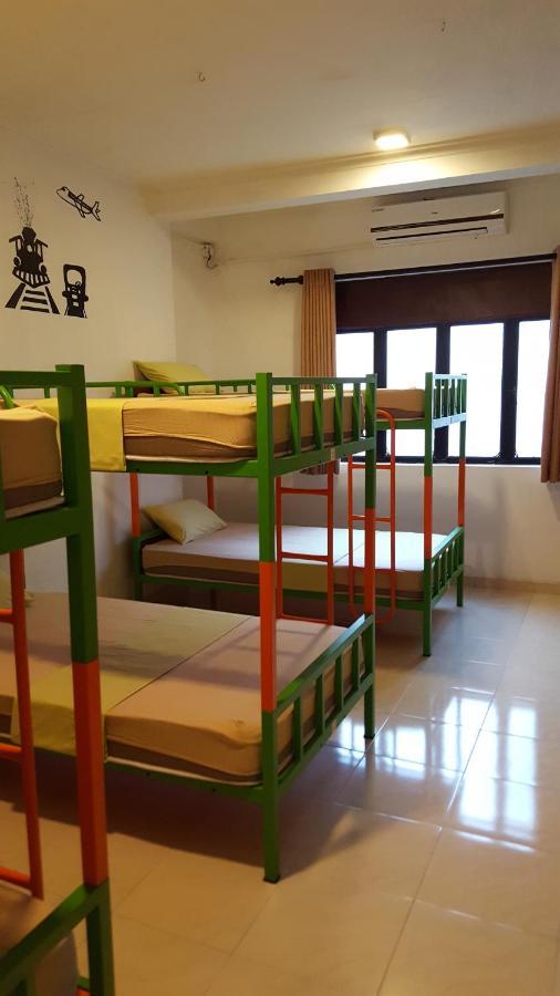 The Backpack Hub At Weligama Hostel ภายนอก รูปภาพ