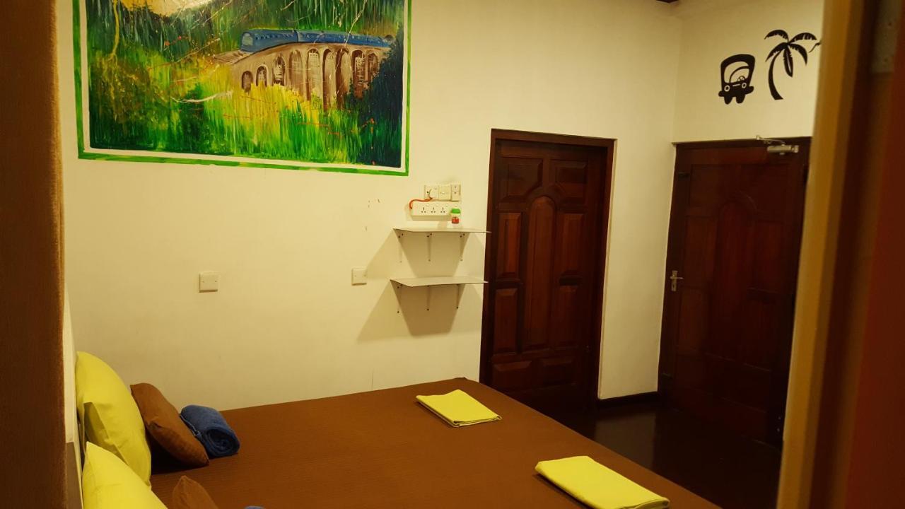 The Backpack Hub At Weligama Hostel ภายนอก รูปภาพ