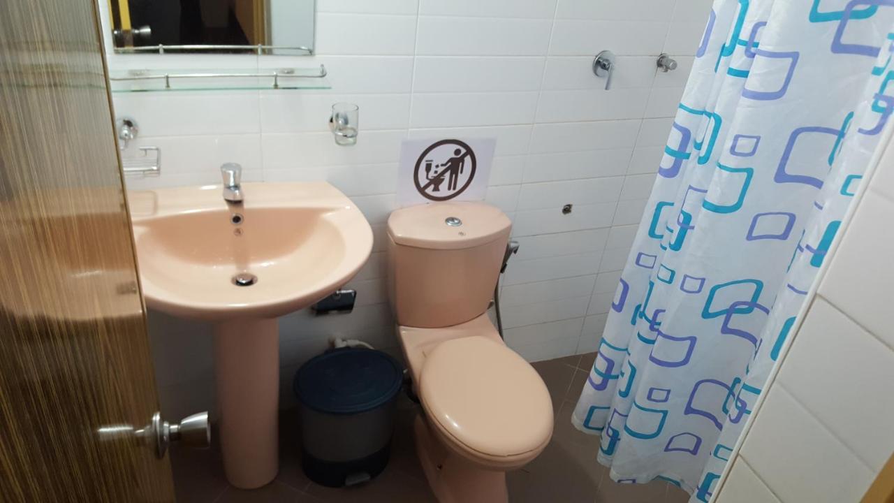 The Backpack Hub At Weligama Hostel ภายนอก รูปภาพ