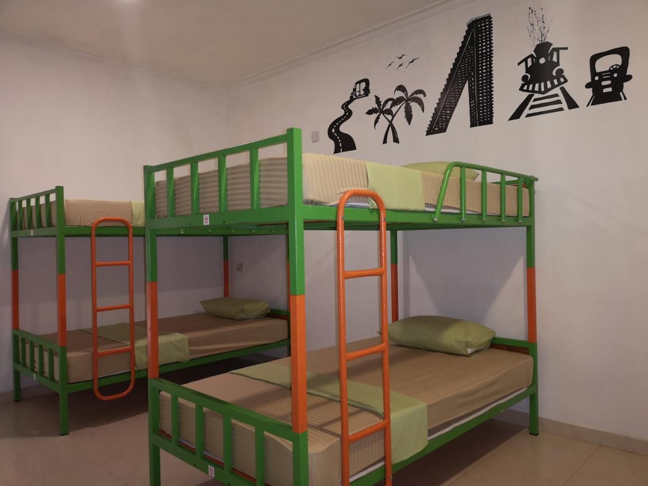 The Backpack Hub At Weligama Hostel ภายนอก รูปภาพ