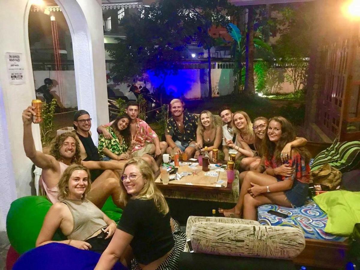 The Backpack Hub At Weligama Hostel ภายนอก รูปภาพ